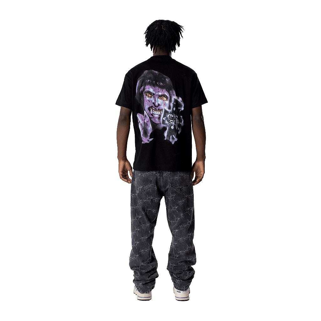 TEE SCARING THE EVIL BLACK